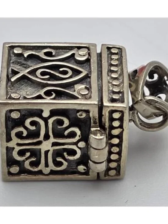 Sterling Silver 925 Prayer Box Pendant Charm Opening Filigree 14.6mm Vintage - Picture 4 of 10